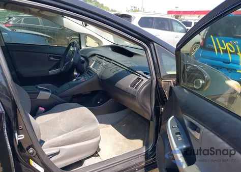 2013 Toyota Prius Two from USA, damaged, VIN JTDKN3DU8D5599571